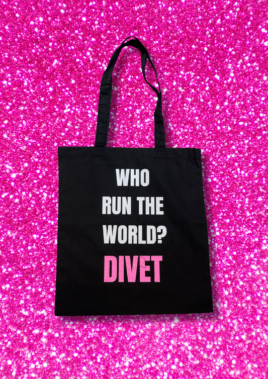 Divet Show kangaskassi Run the world