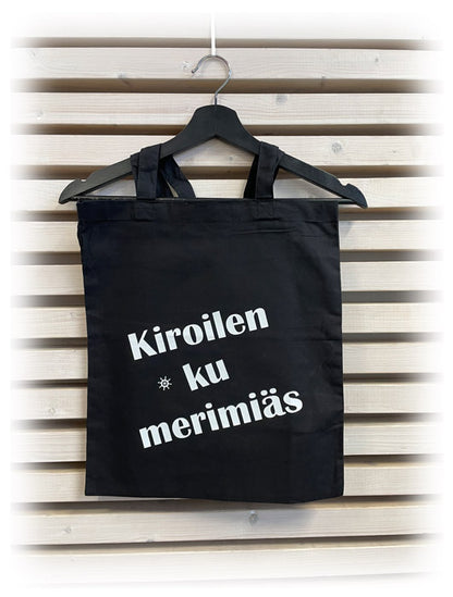 Meriteemaiset kangaskassit