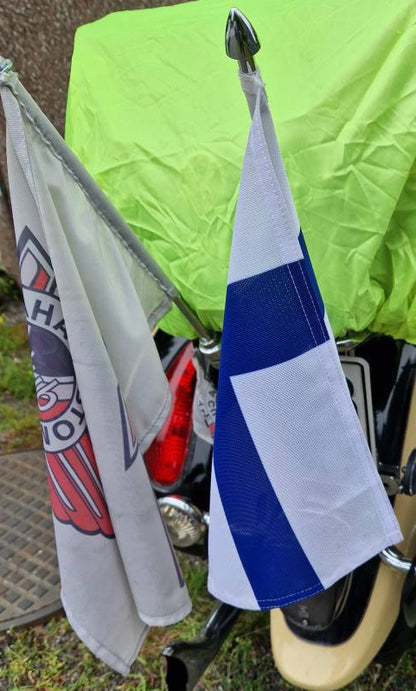 Liput ja banderollit YCCF